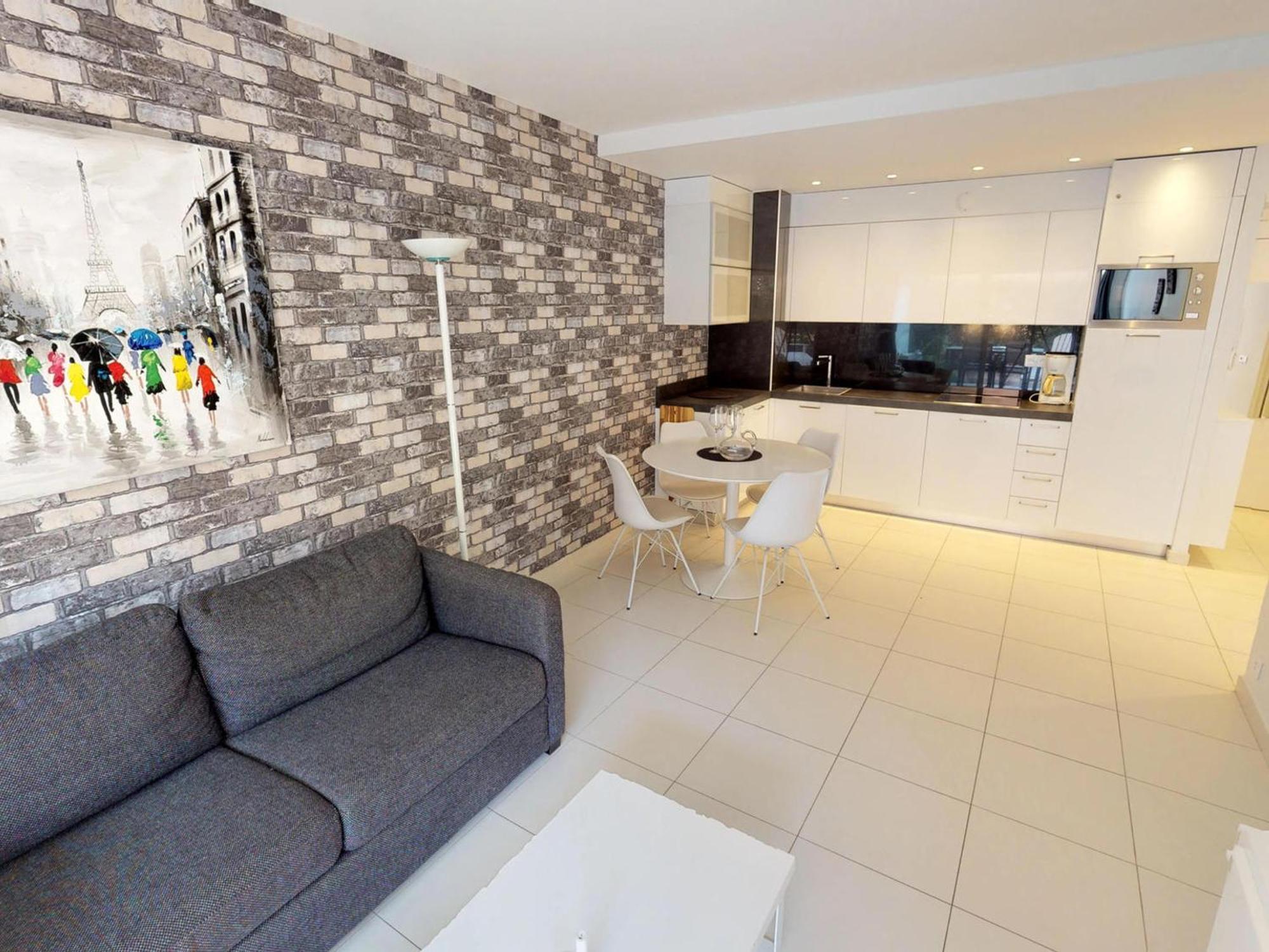 Apartment Superbe 2p Renove Avec Jardin, Piscine Et Proche A - Fr-1-196-164 Menton